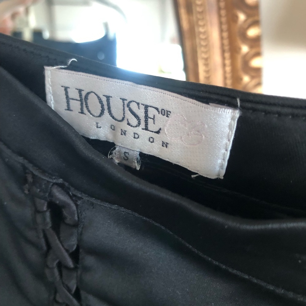 CLOSET CLEANOUT! - Picture 4 of 4